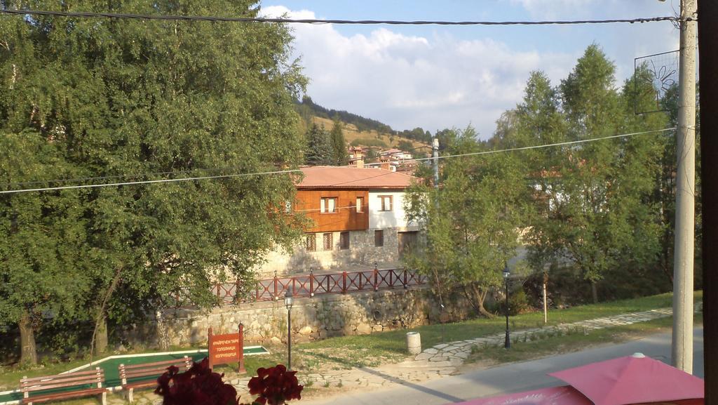 Chuchura Family Hotel Копривштица Экстерьер фото